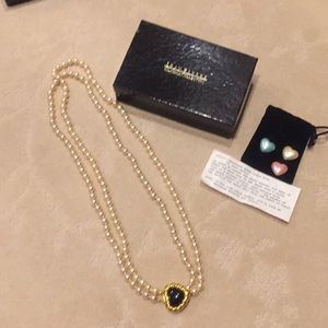 Joan Rivers faux pearls